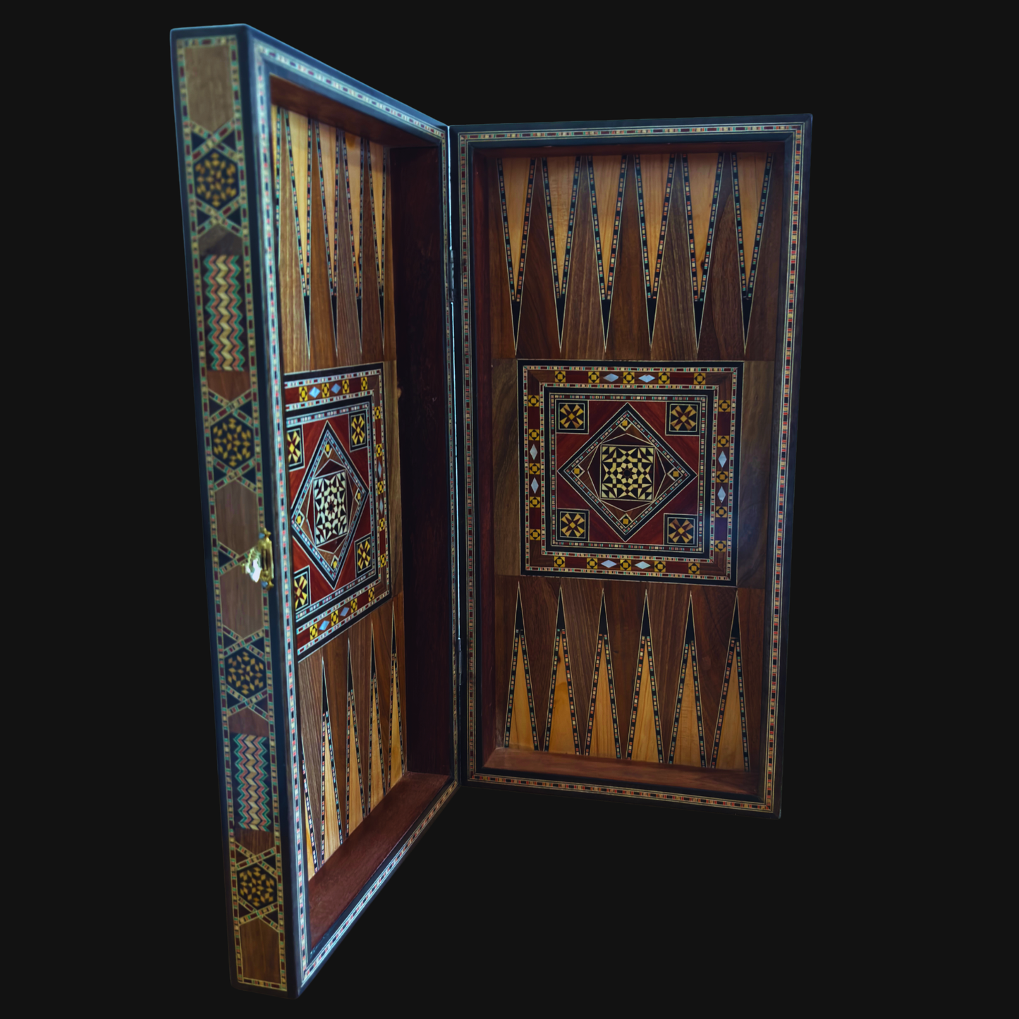 Table de Backgammon et d’Échecs Damasquine Faite à la Main par Gaby Al Dayeh – Chef-d’Œuvre avec Incrustations de Nacre