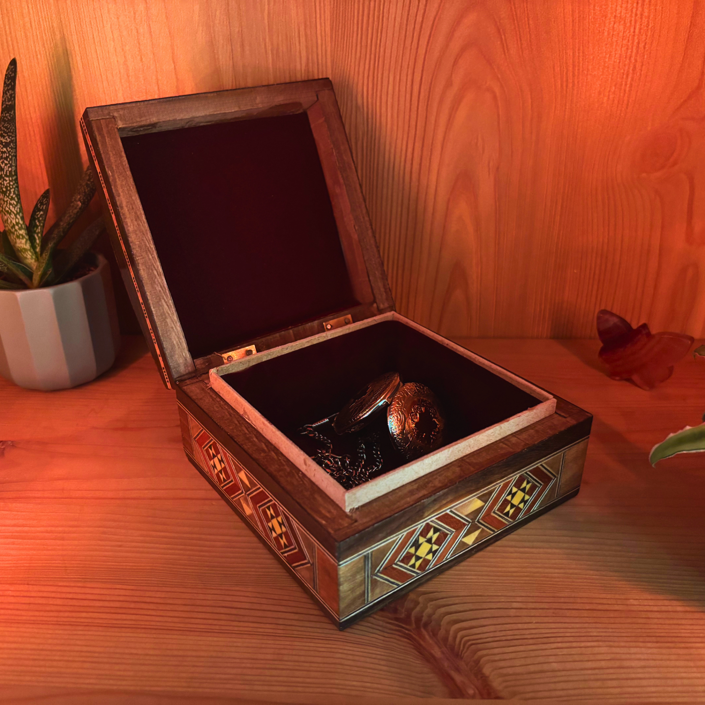 Damasceense Sieradendoos – Handgemaakt met Parelmoer