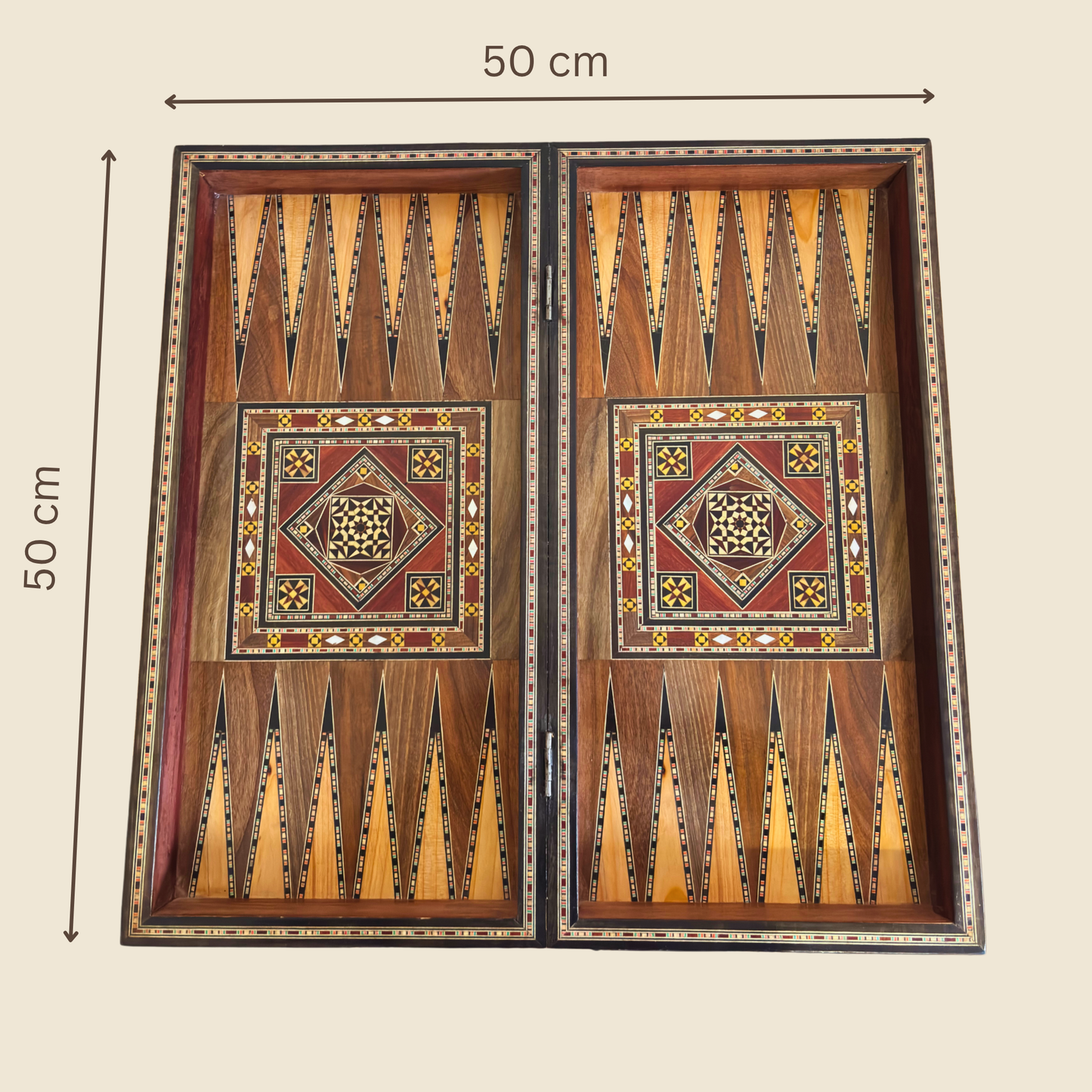 Handgefertigter Damaszener Schach- & Backgammon-Tisch von Gaby Al Dayeh – Meisterwerk mit Perlmutt
