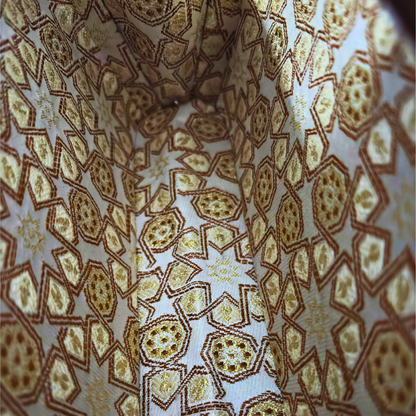 Zenobia – Bolso Clutch Damasquino de Lujo con Incrustaciones de Nácar y Forro de Brocado