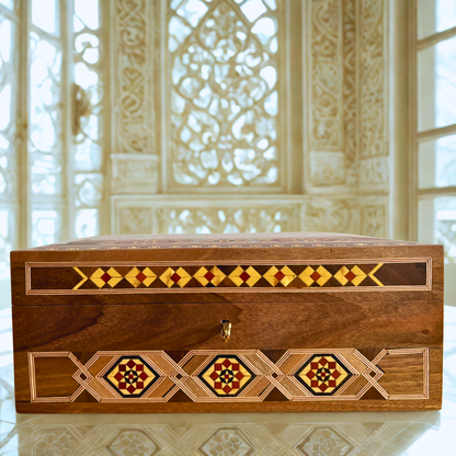صندوق موزاييك دمشقي كبير مصنوع يدويًا مع قفل – تصميم متعدد الطبقات

