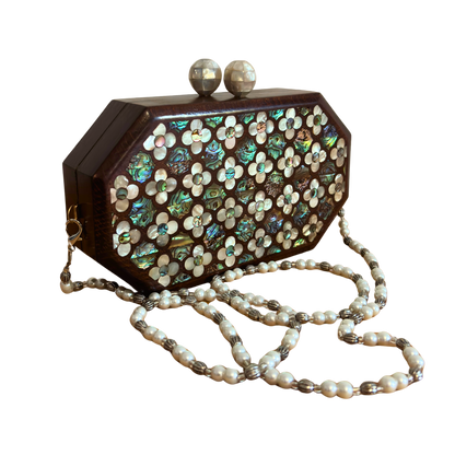 Güllerin Fısıltısı – Sedef Kakmalı Cevizden El Yapımı Şam Clutch Çantası, İnci Tesbih Zincirli