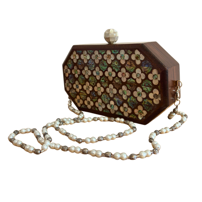 Güllerin Fısıltısı – Sedef Kakmalı Cevizden El Yapımı Şam Clutch Çantası, İnci Tesbih Zincirli
